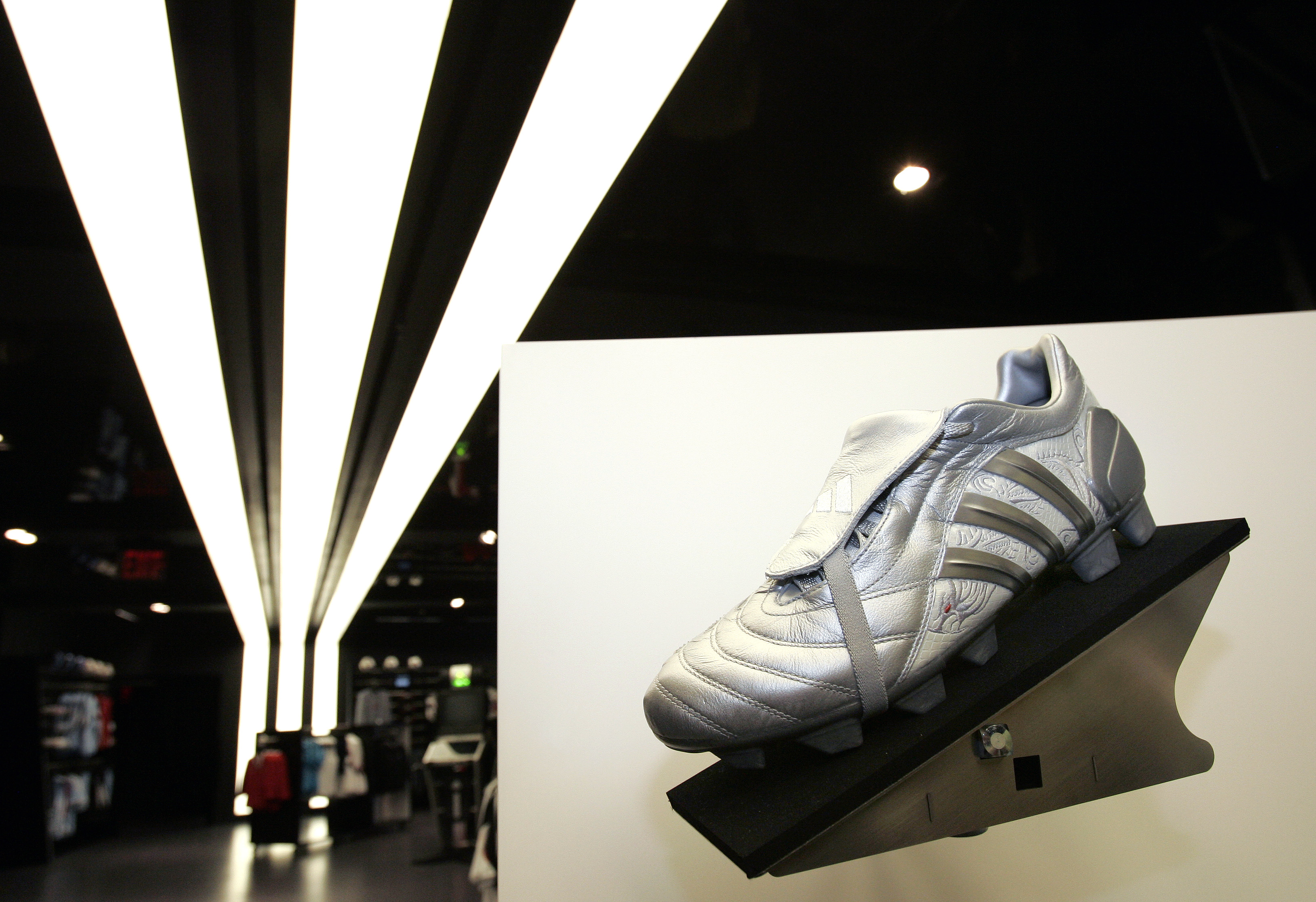 adidas football shoes classic