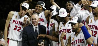 Pistons beat LA Lakers 2004 NBA Playoffs