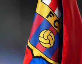 Anthony Gordon signs for Barcelona