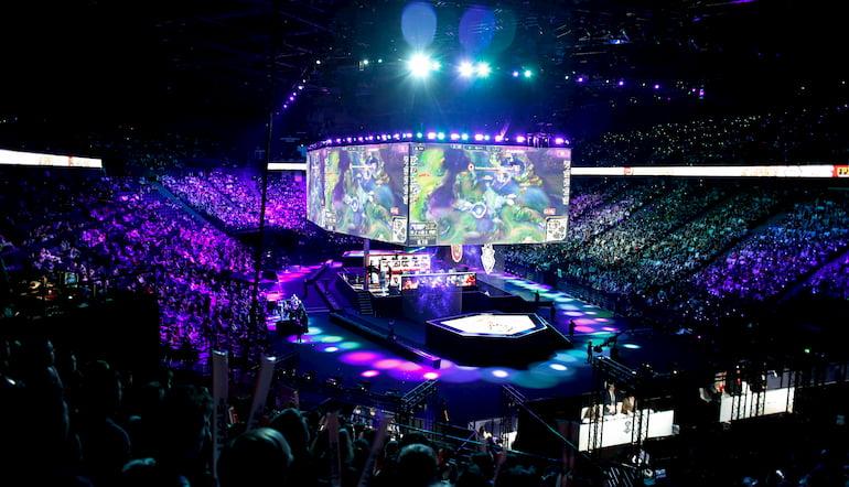 Best players and teams competing in eSports