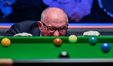 Snooker referees and their job in the sport